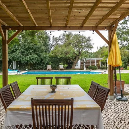 Charming House In Cascais *