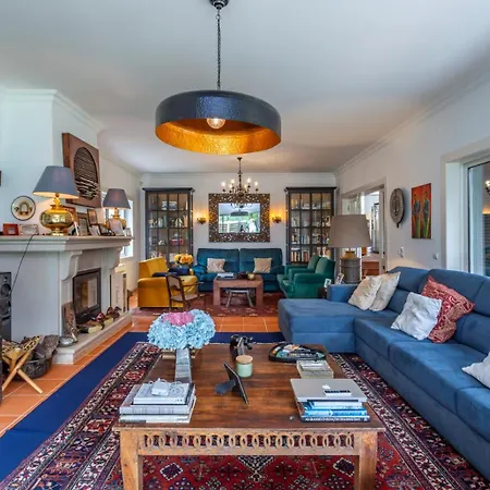 Charming House In Cascais Villa