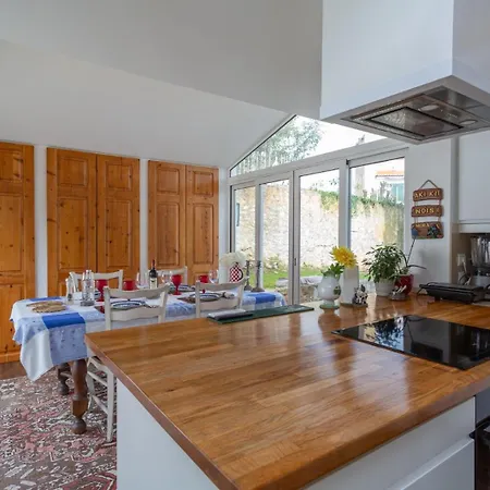 Charming House In Cascais Villa